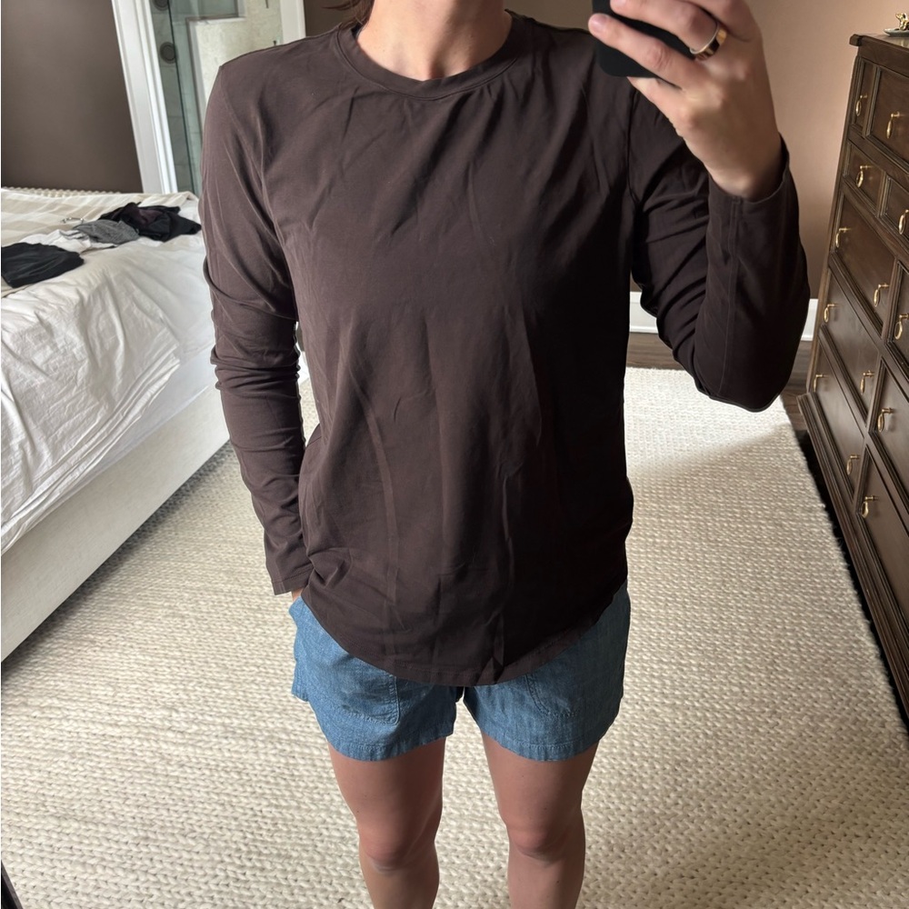 Lululemon Athletica Fitted Brown Long Sleeve T-Shirt